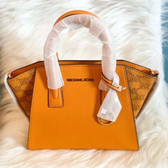 45 | 🍁Michael Kors Avril Satchel with MK Charm - Picture 7 of 7